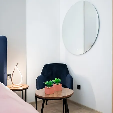 Bella Suites Apartments - Parking -Garage-5Eur Day *