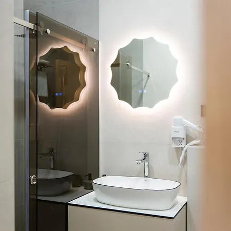 Bella Suites Apartments - Parking -Garage-5Eur Day *