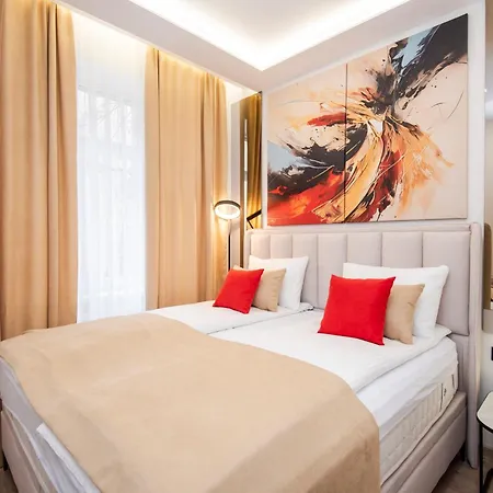 Bella Suites Apartments - Parking -Garage-5Eur Day